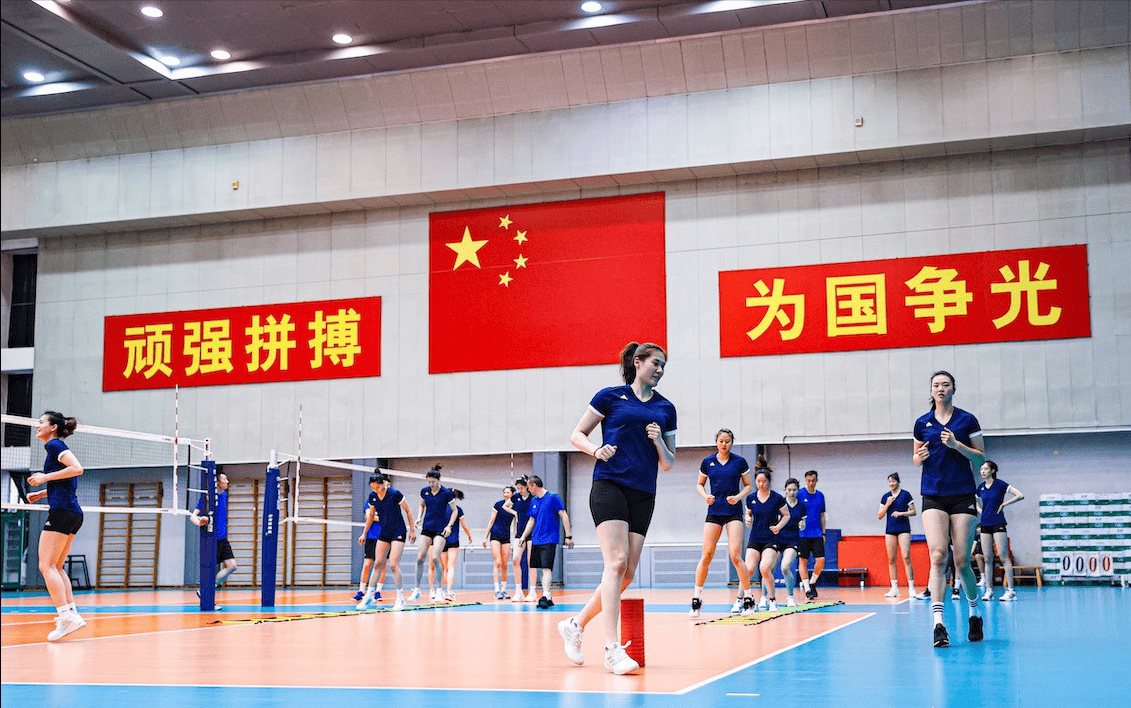 中国女排长期封闭式集训的功与过和未来的发展方向