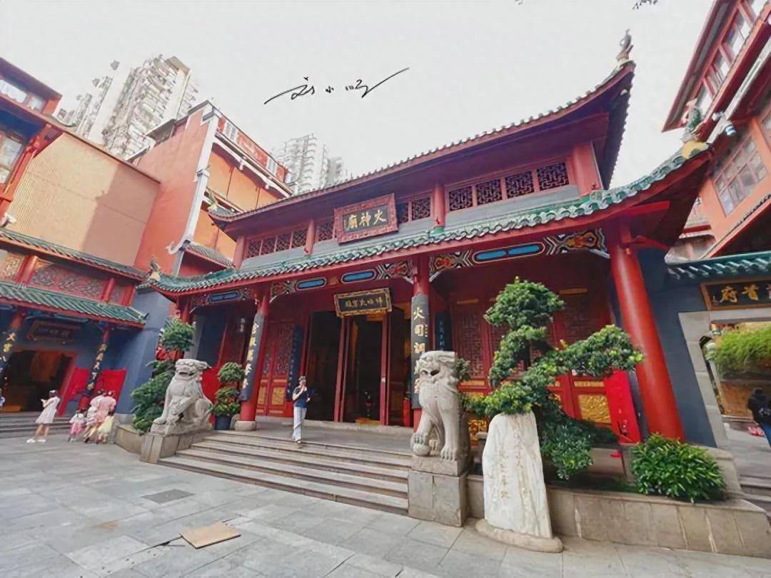 原创长沙最著名的旅游景点之一曾经被烧毁如今却因美食名扬天下