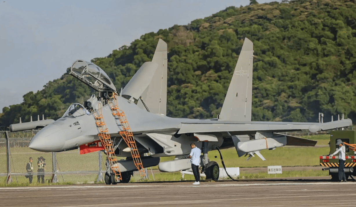 最少需要60架歼15d战机公开亮相如何追赶世界第一