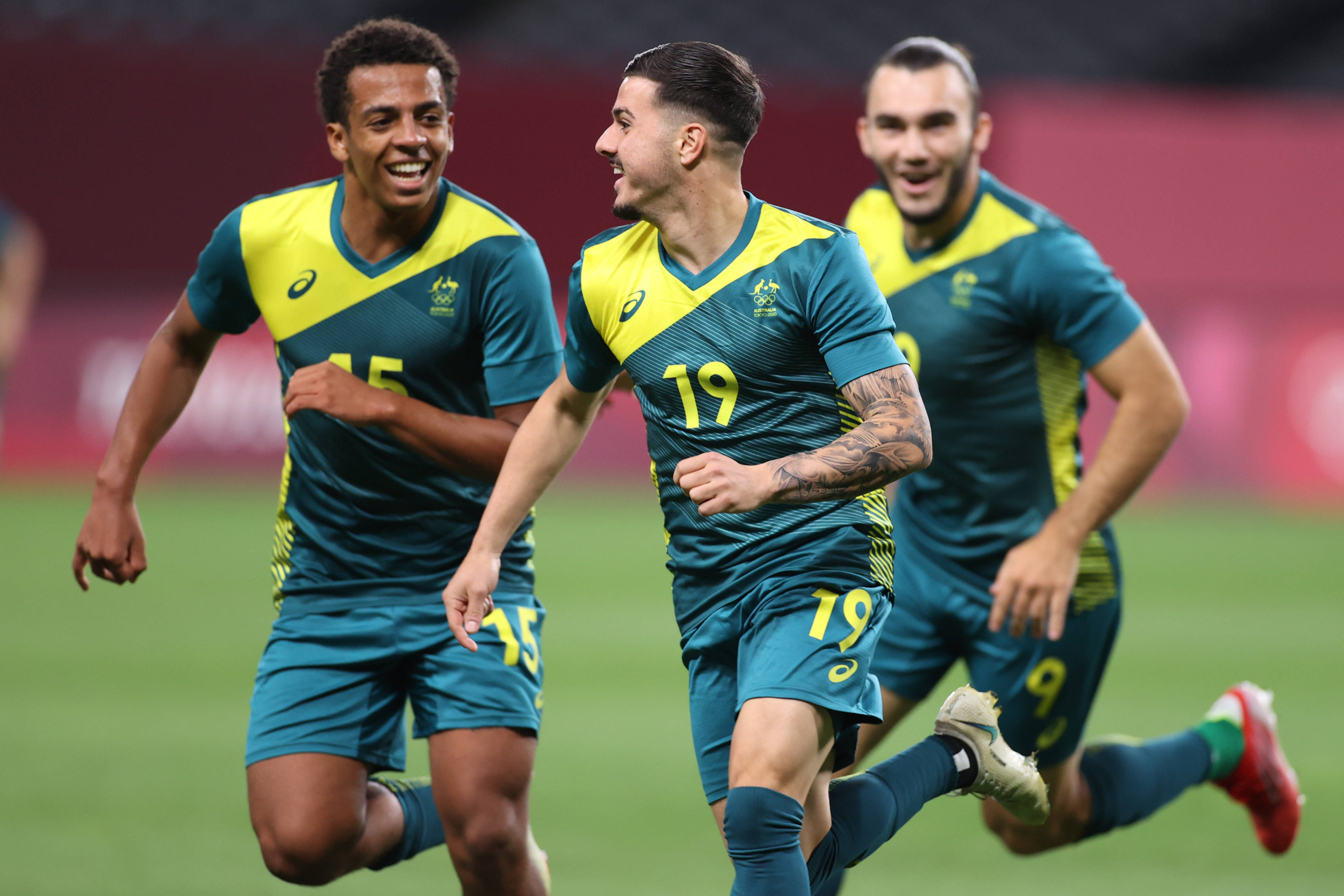 世预赛形势亚洲8队接近出线5小组乱了国足冲10分拒爆冷