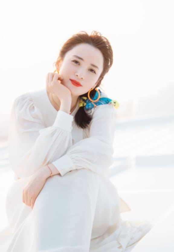 新剧开机又美又飒,这一次,蒋勤勤真说对了_明星_秦海璐_才华