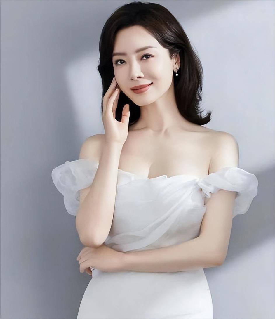 我只服这5位,年轻时一般,快40岁才变美_秦海璐_刘敏涛_观众