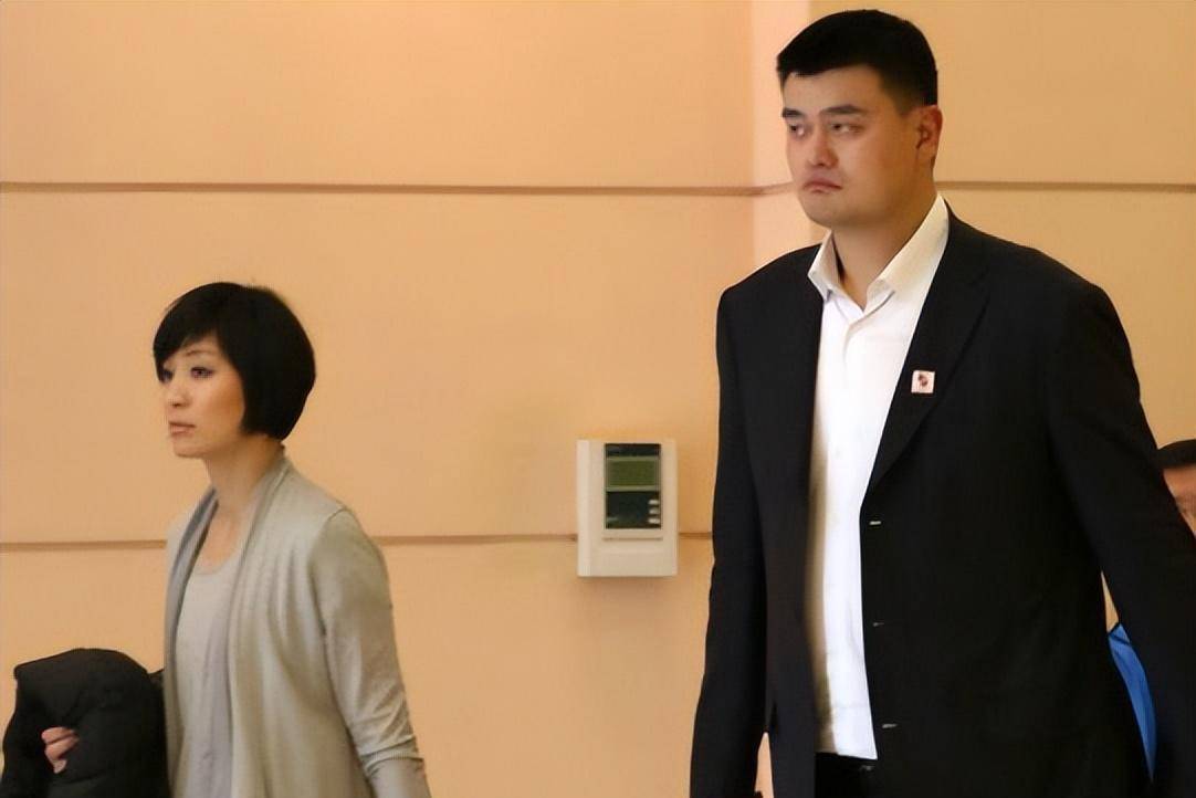 无奈姚明的女儿身高19米但她不从事任何体育运动这是对人才的浪费