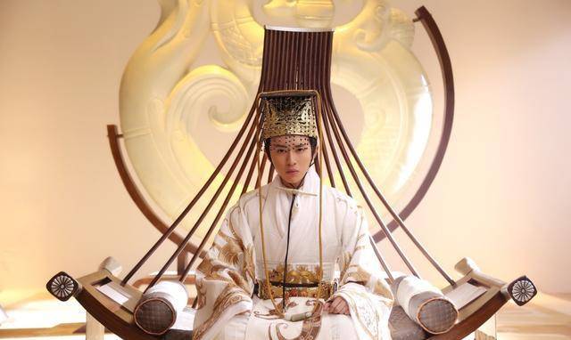 原创此人五岁封王八岁拜相十岁却被皇帝下诏赐死临终遗言流传千年