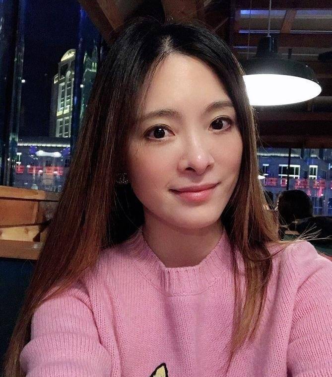刘真7岁女儿霓霓近况曝光杨丽菁追忆好友4年仍旧不忘她的好