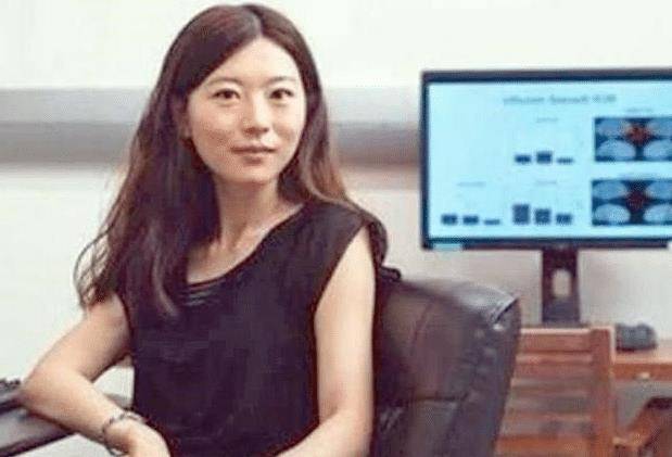 20年前的河南状元何碧玉14岁以750分考上清华现状怎样