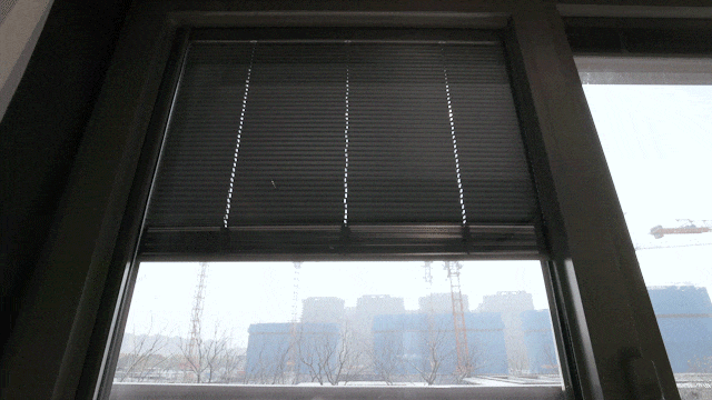 三玻两腔断桥铝合金窗户,全屋金属窗套设计,每寸细节都体现华润置地