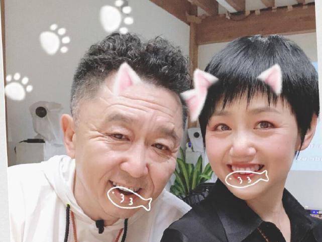 于谦老师有些时候玩心一重就会把媳妇白慧明落下但是他对白慧明大娘