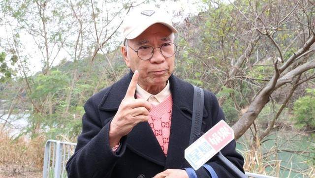 李荣基对与王庆霞的感情表达了深厚的感情.