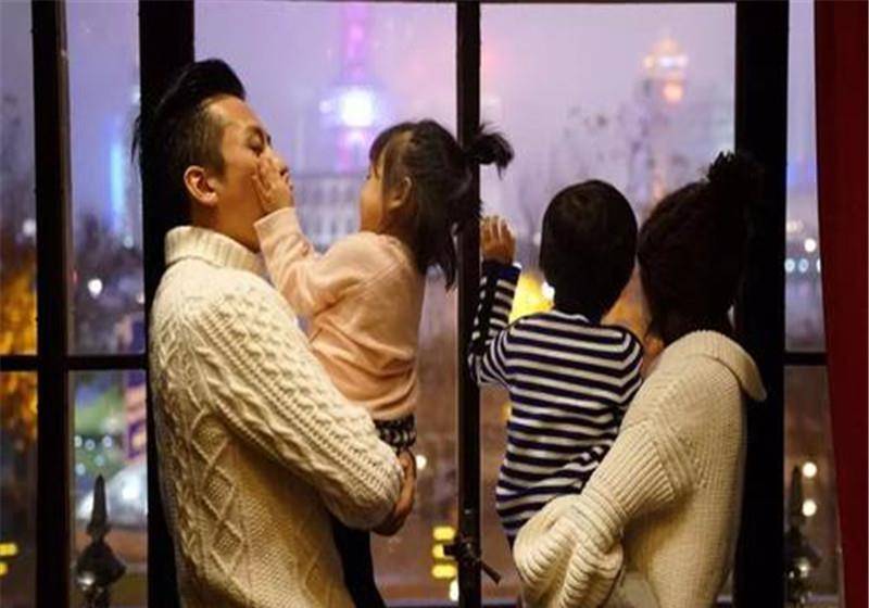 邓超42岁了鹿晗陈赫为其送上祝福与孙俪结婚12周年依旧甜蜜