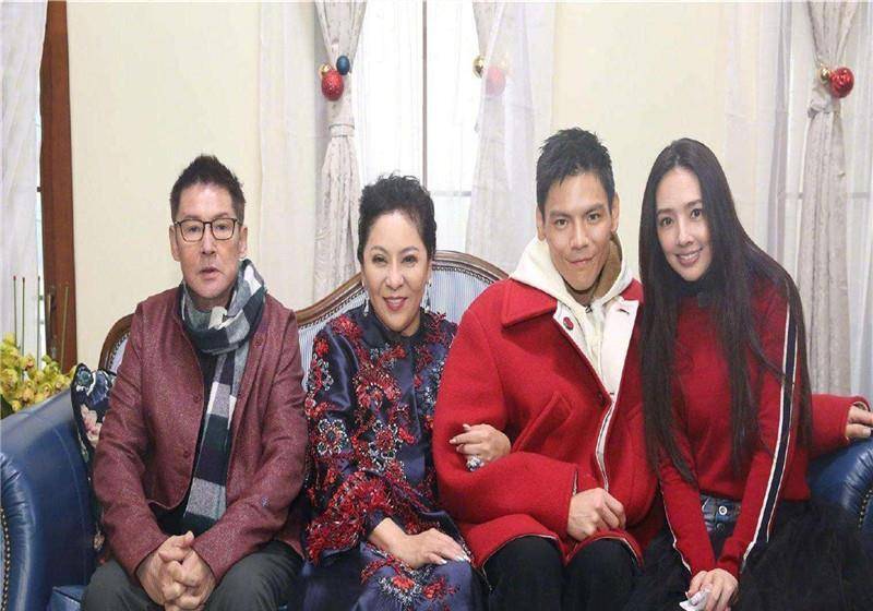 她送给儿子,向佐和儿媳妇郭美女在北京的豪宅,网友们看到之后,都纷纷