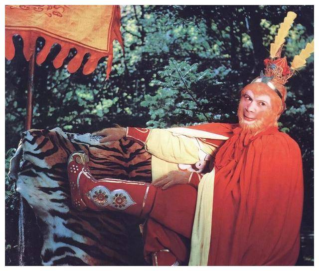 这个传奇故事源自《西游记》,讲述了孙悟空大闹天宫的一段精彩历程.