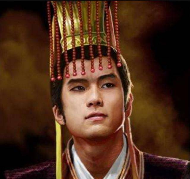 原创东汉末代皇帝和曹氏父子关系非同寻常我只能说贵圈真乱