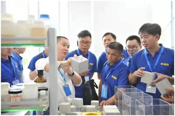 装修必备老顽固瓷砖胶品质与创新的完美结合