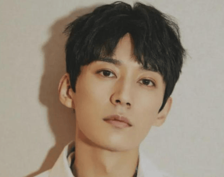 顶流还没坐热,惊人黑料就被曝光了……_刘学义_争议