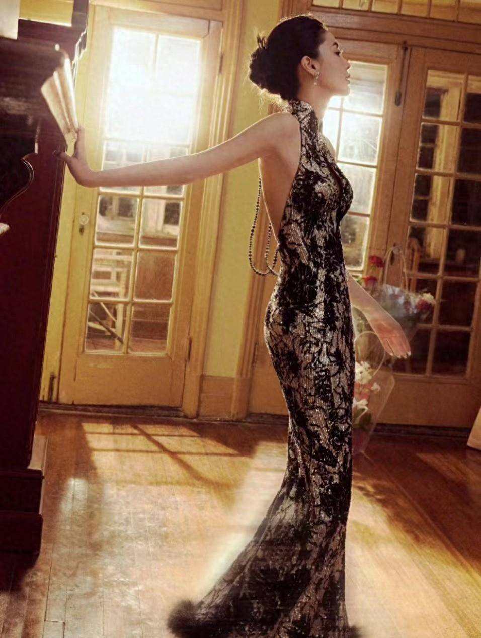 上海时装周高调复出,让出c位且遭小花们抢尽风头_杨颖_超越了_胡连欣