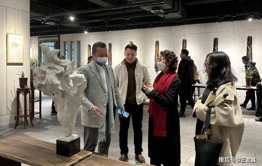 兰蕊吐芬芳香飘满滨城辽宁省第二届暨大连市第四届兰花展成功举办