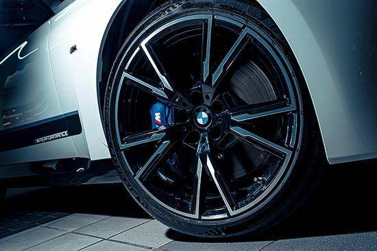 宝马m240ixdrive赛道版发布