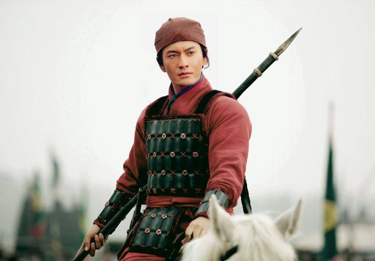 岳飞是北宋末年,南宋初年的抗金名将,他一生都在尽忠报国,为了宋朝