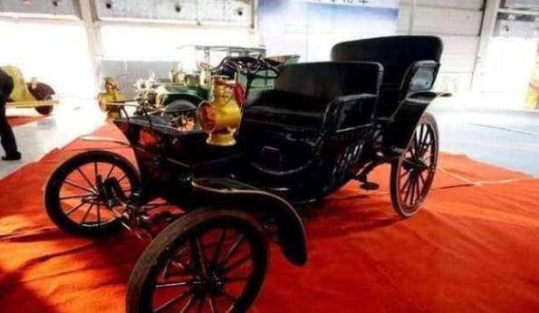 慈禧第一次看到洋汽车,说出了一句话,被笑话了几百年_李鸿章_清朝