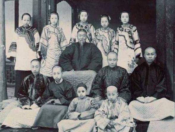 一组李鸿章的照片一张比一张老迈图6图10很屈辱女儿是美女