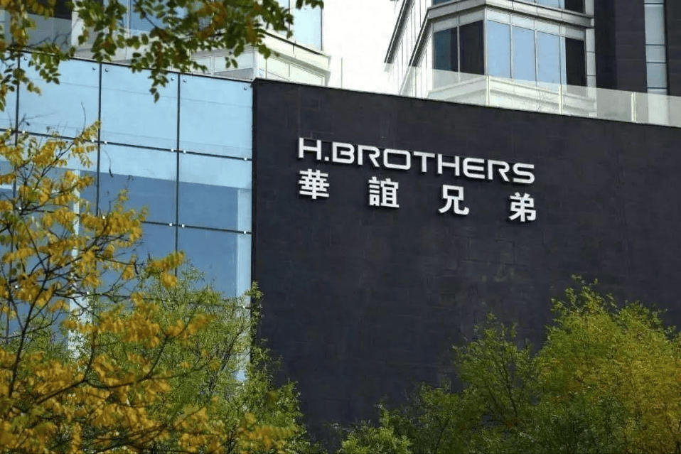 华谊王氏两兄弟挥金如土时有多辉煌人走茶凉后就有多落魄