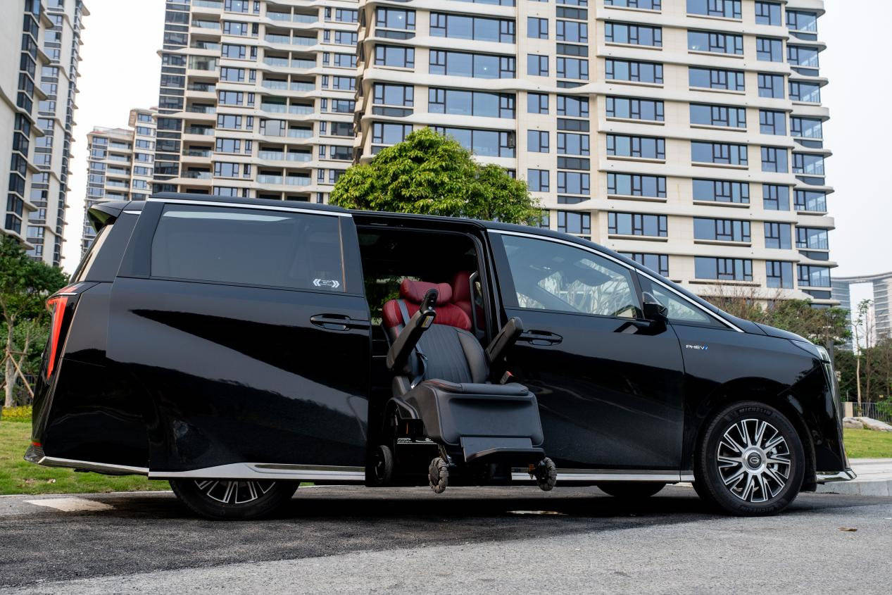 国内首创可分离福祉座椅,传祺新能源e9电动福祉版上市_搜狐汽车_搜狐