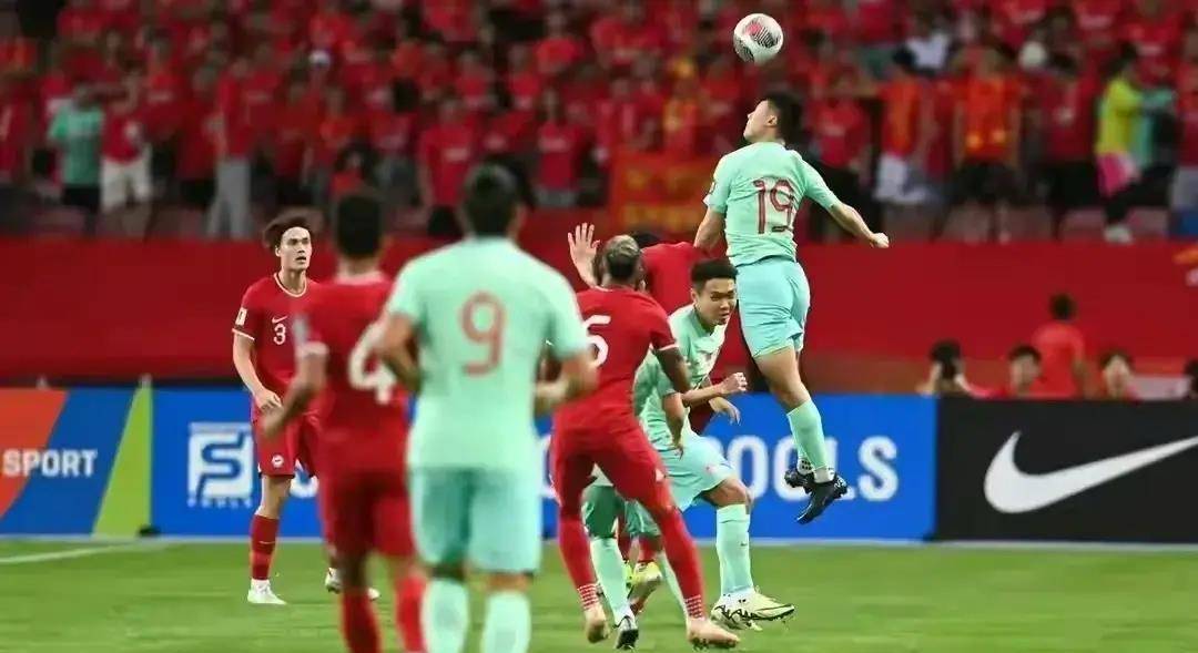 原创国足41击败新加坡世界杯预选赛生死关键战武磊打进2球