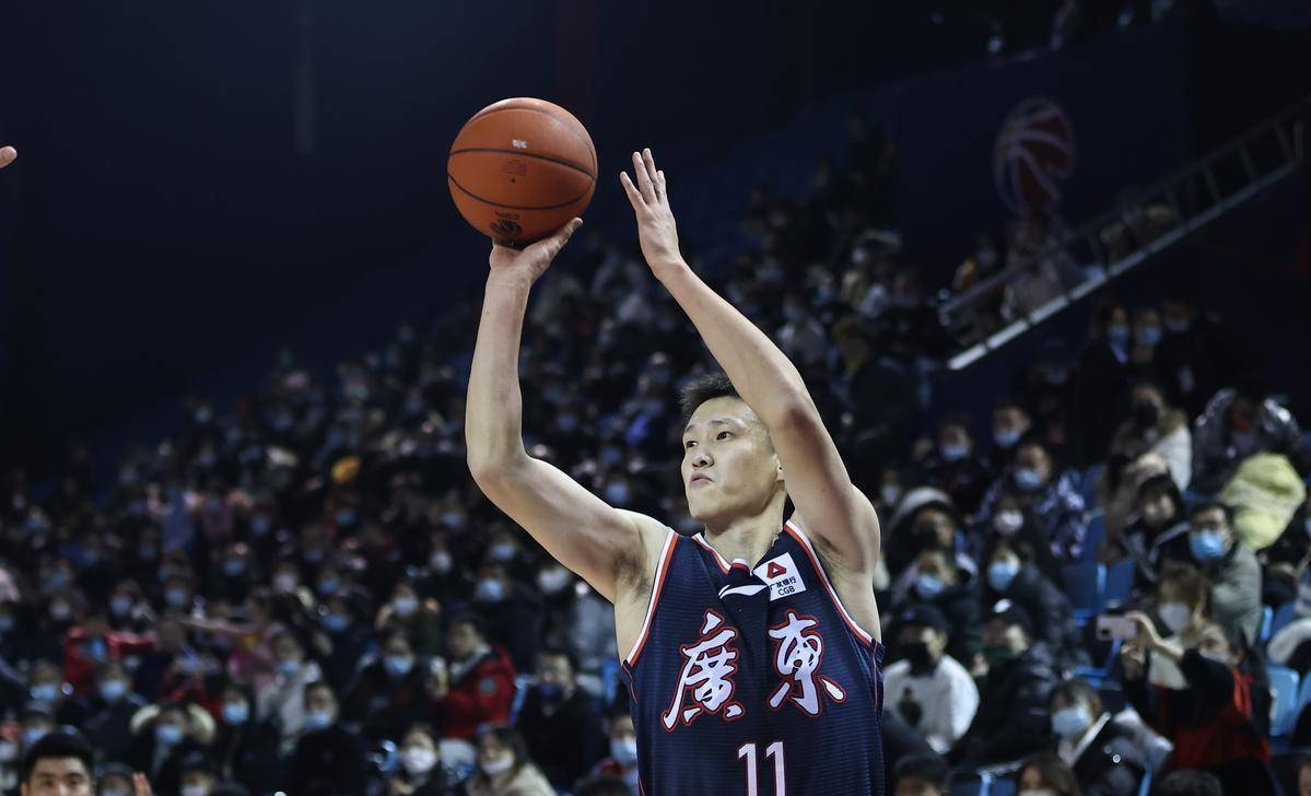 周鹏透露离队心声,新赛季或王者归来_深圳_1_cba