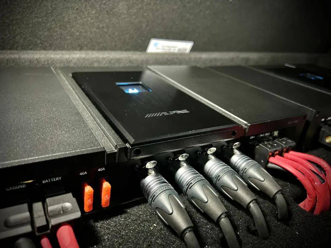 特斯拉model y,改一套比车贵的音响系统_搜狐汽车_搜狐网