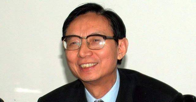 尹明善的妻子陈巧凤比自己小30岁,左宗申的妻子叫袁德秀.