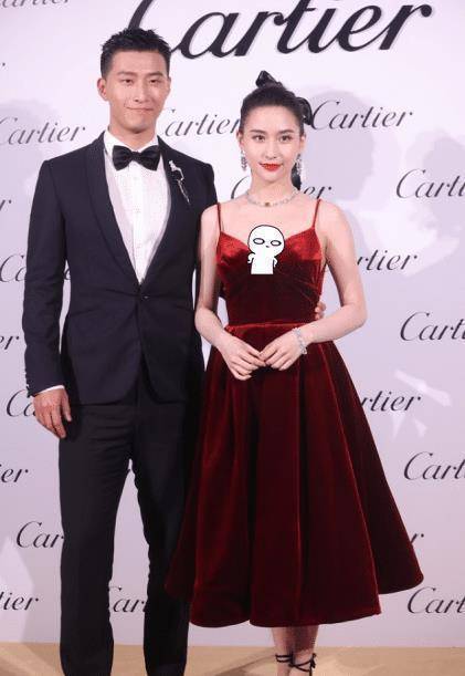 何鸿燊千金何超莲一看就是贵族公主,在男友窦骁身边好娇羞,太幸福