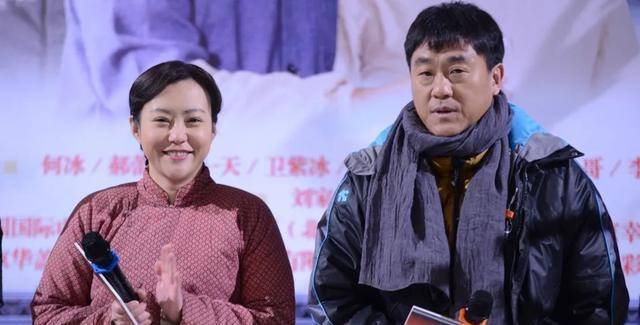 随后,他通过出演《甲乙双方》,《三国演义》等作品逐渐开始走上正轨