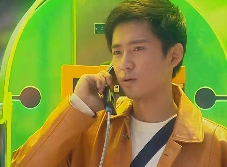 凭情深深雨蒙蒙尔豪爆红25岁为爱放弃表演女友原来是她