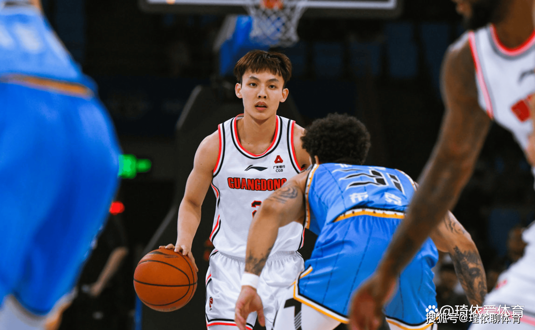 原创cba广东9连胜年轻球员无贡献杜锋自吞苦果闵鹿蕾再进季后赛