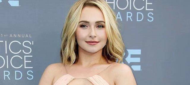 值得一提的是,克里钦科和潘妮蒂尔结合,身高也成为了亮点.