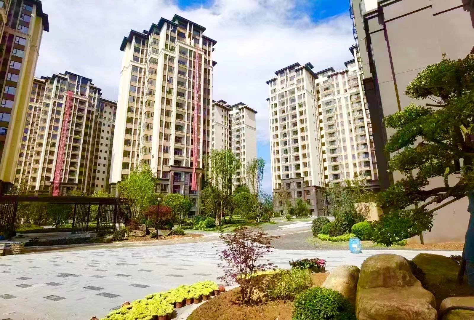 贵阳双龙新区太阳谷首付一万现房咨询电话售楼部位置配套情况最新价格