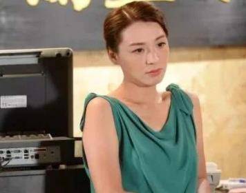 的江湖大佬》,饰演苏佑琳13,2017年《我瞒结婚了》,饰演施露嘉carol14