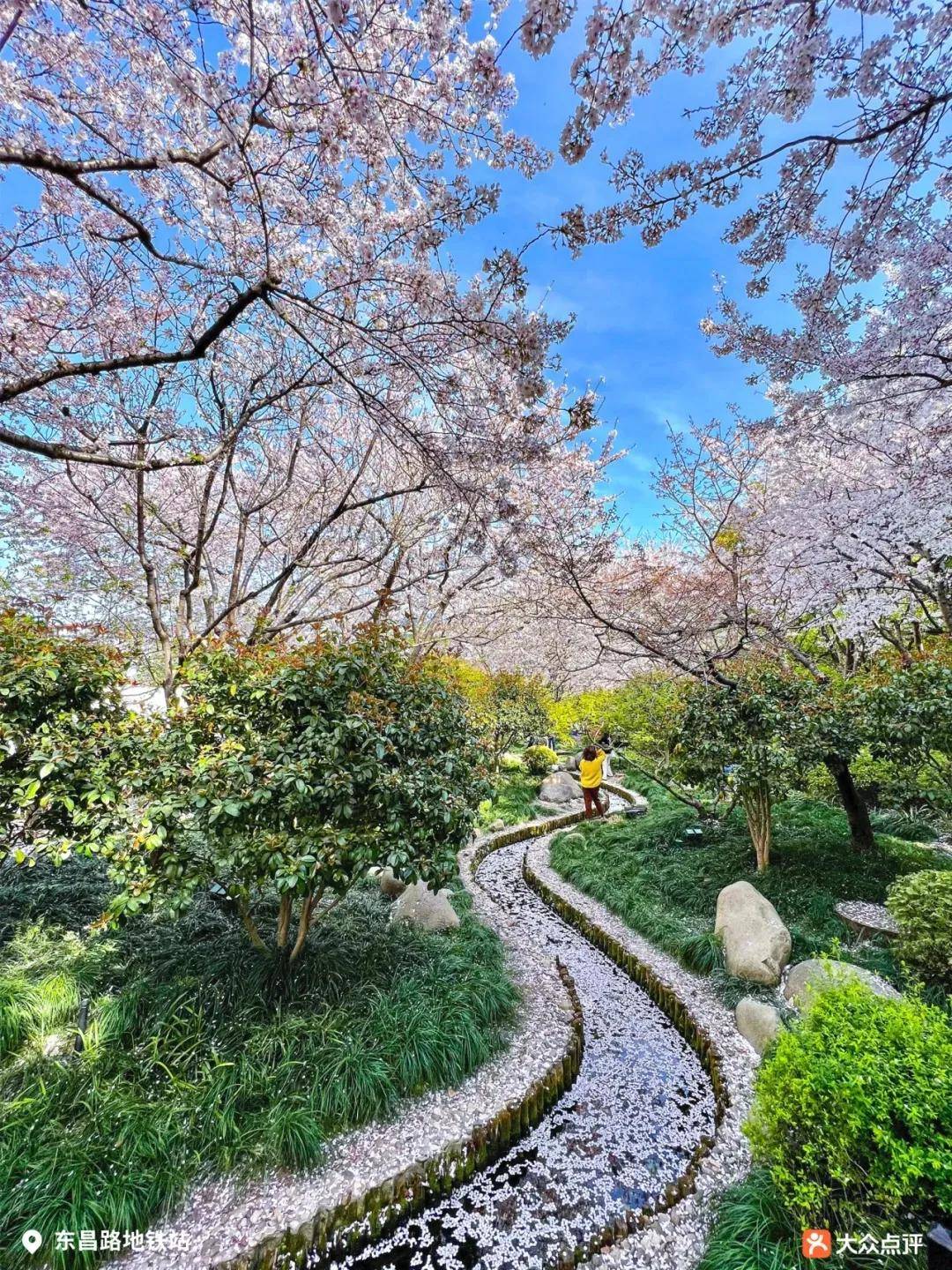 99东昌路地铁站9015地址:地铁2号线东昌路站1号口99门票:免费