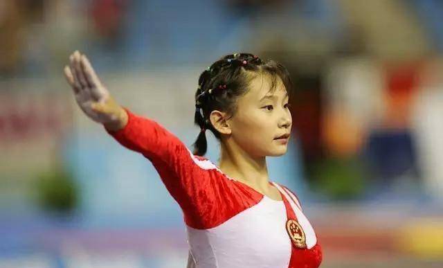 张楠出生于北京,她曾经是一位非常优秀的体操运动员,她非常的有实力.