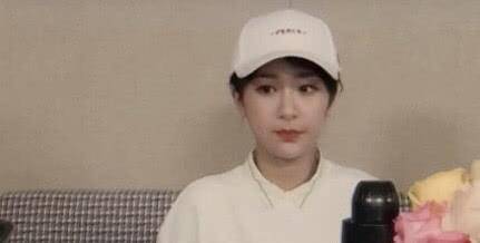 一次性雨衣,一次性手套,安全措施做得特别到位,期待杨紫和吴亦凡的