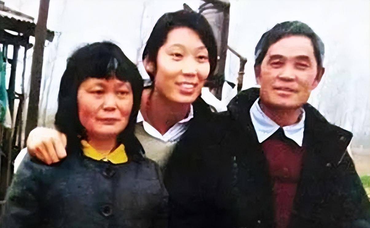 原创中国女排巨星朱婷用比赛奖金还清家中债务如今父亲最操心婚事