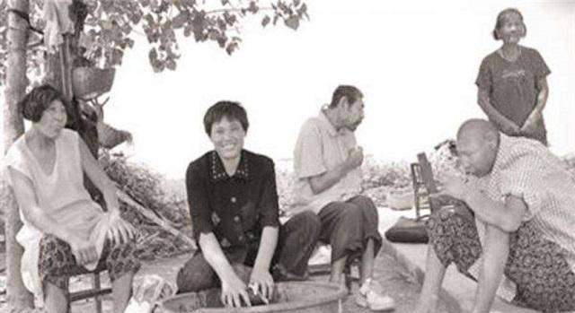 原创陈秀英近亲结婚连生8胎3猴娃50年未出村104岁仍硬撑