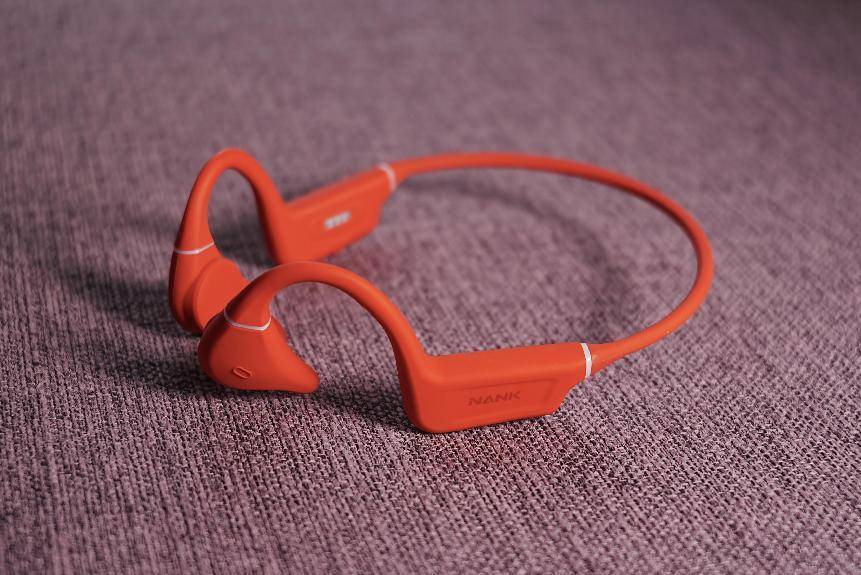 水下蓝牙耳机哪个好？四款热门游泳训练水下耳机强力推荐！