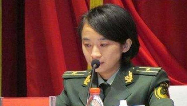 原创丈夫牺牲后31岁心理学女教师被特招入伍得到军队特殊照顾