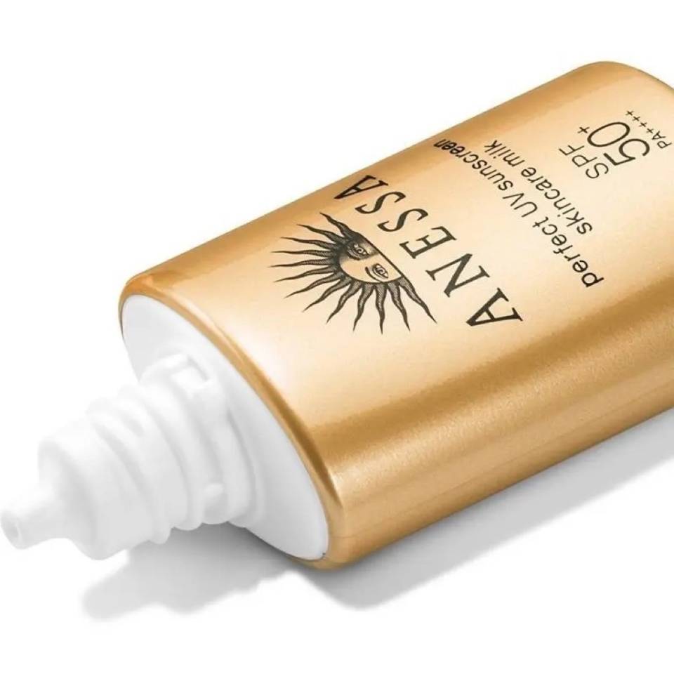 十年防晒人说实话不想晒黑变黑炭的姐妹一定要看看这些防晒霜