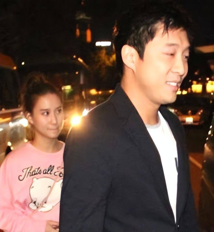 原创社交盛宴惊现神秘合影霍启山何超莲同框何超琼华丽亮相