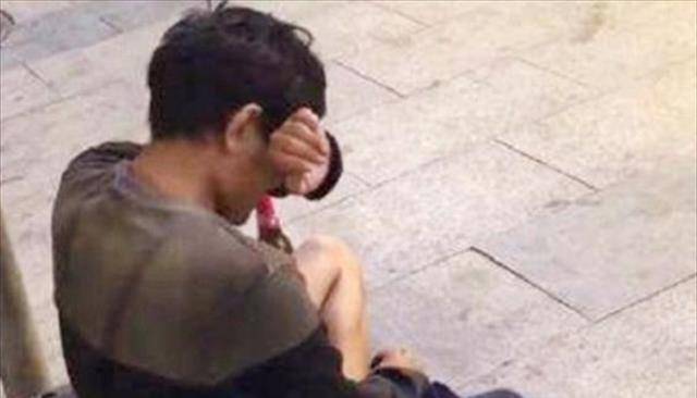 原创山寨机鼻祖陈金陵负债千万妻子跑路如今痴傻流落街头