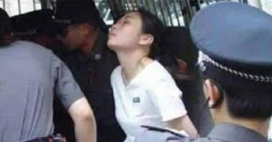 原创2005年美女死刑犯毕丽梅被枪决为何到火葬场又死而复生