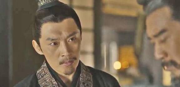 他4岁能让梨3件事闻名天下却有一1个毛病曹操杀了吧